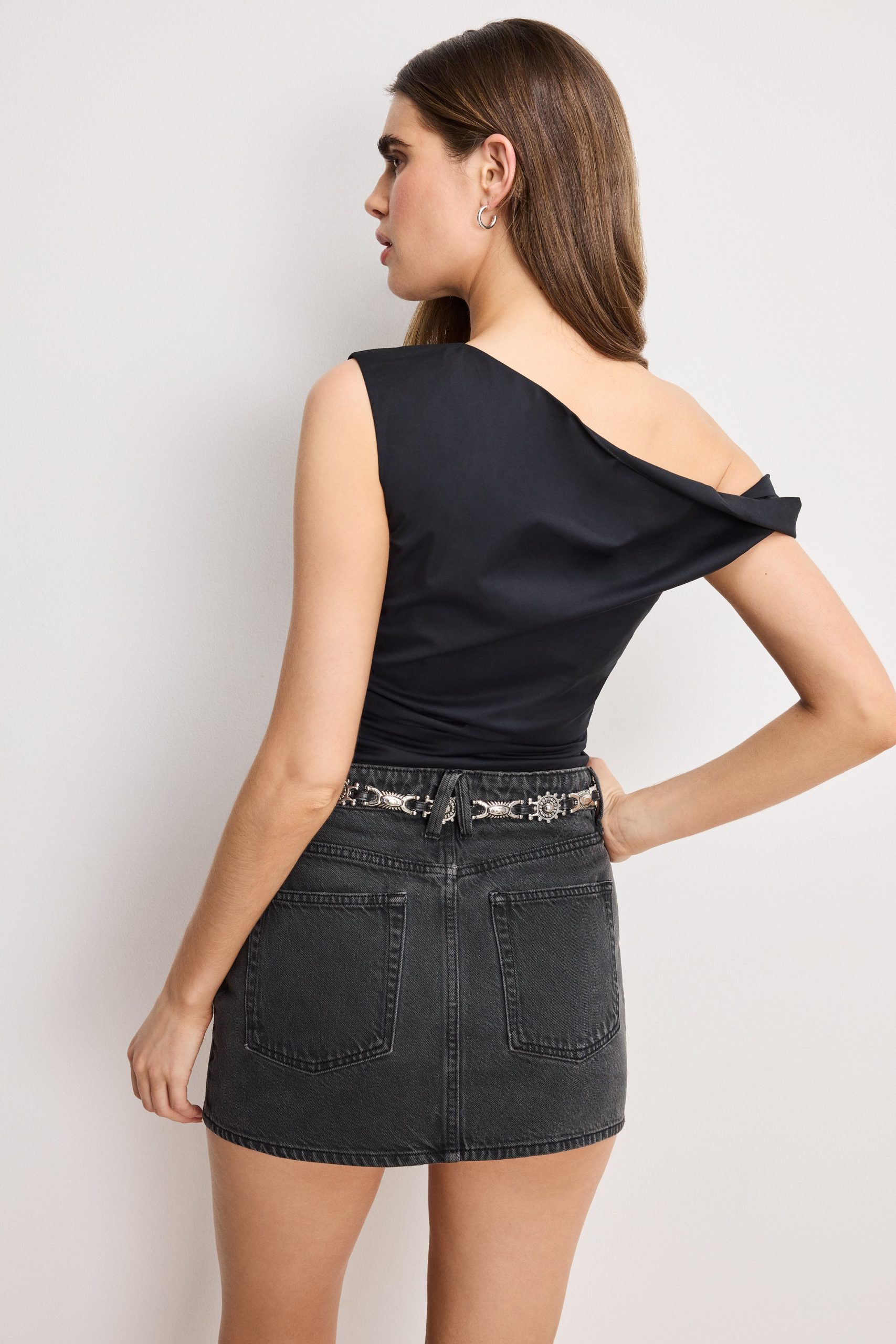 POPLIN OFF SHOULDER TOP | BLACK001 - Image 3