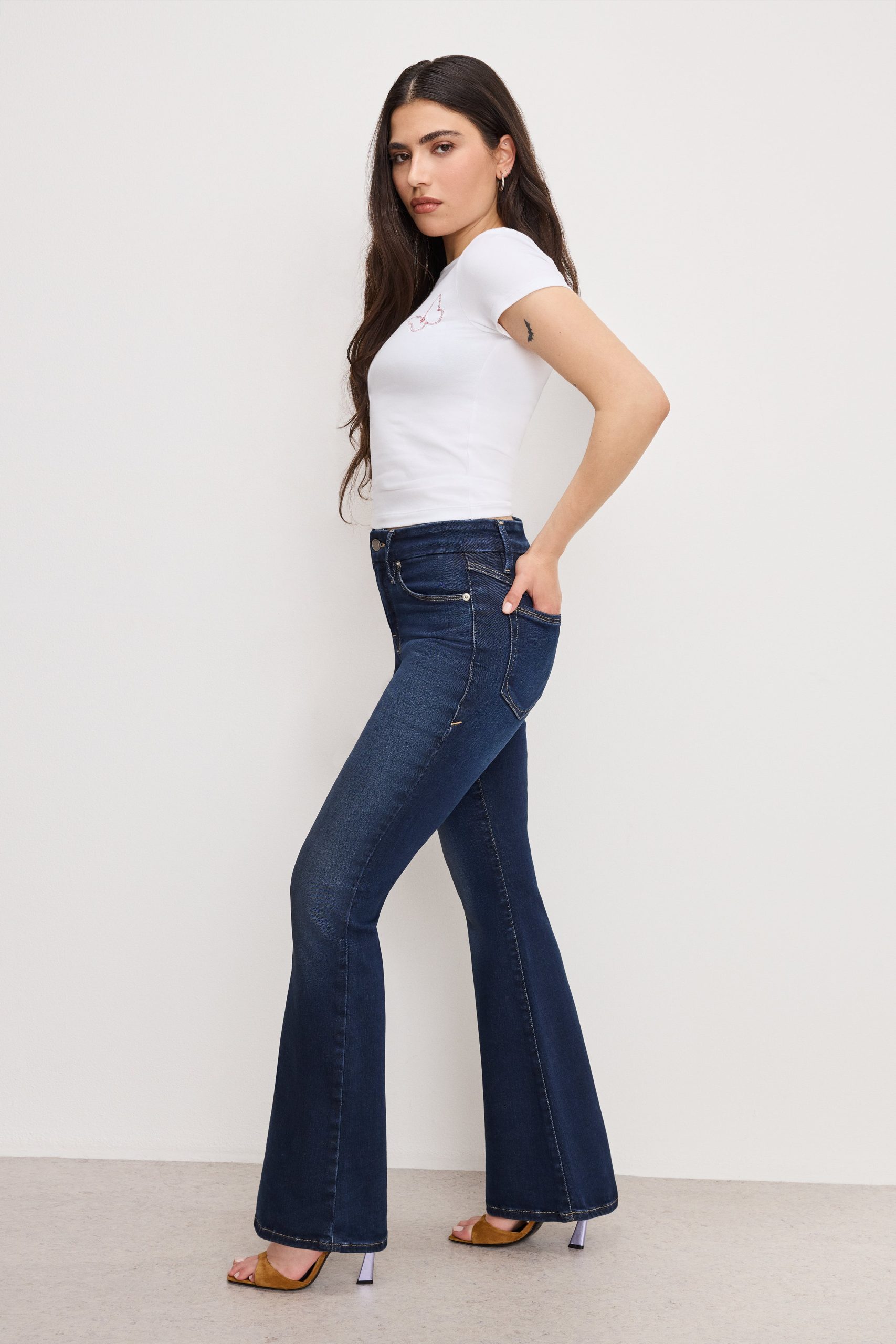 DOLLY JOLEANS PETITE FLARE JEANS | INDIGO1020 - Image 4