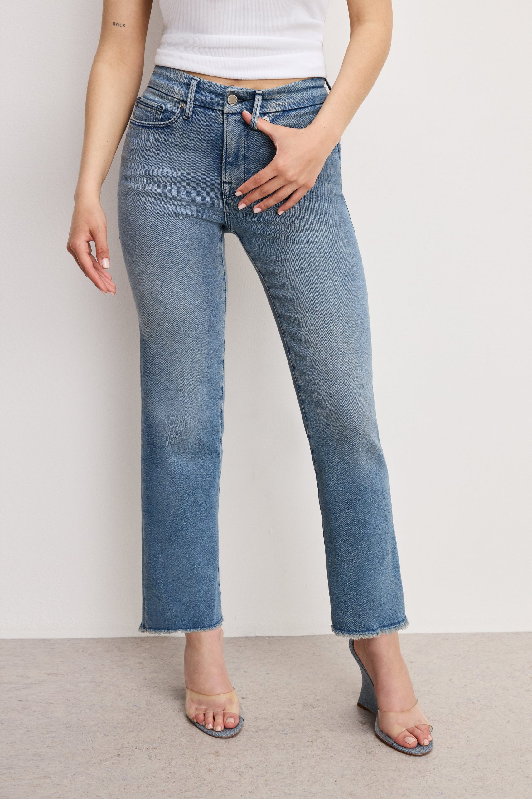 GOOD PETITE STRAIGHT JEANS | BLUE449 - Image 5