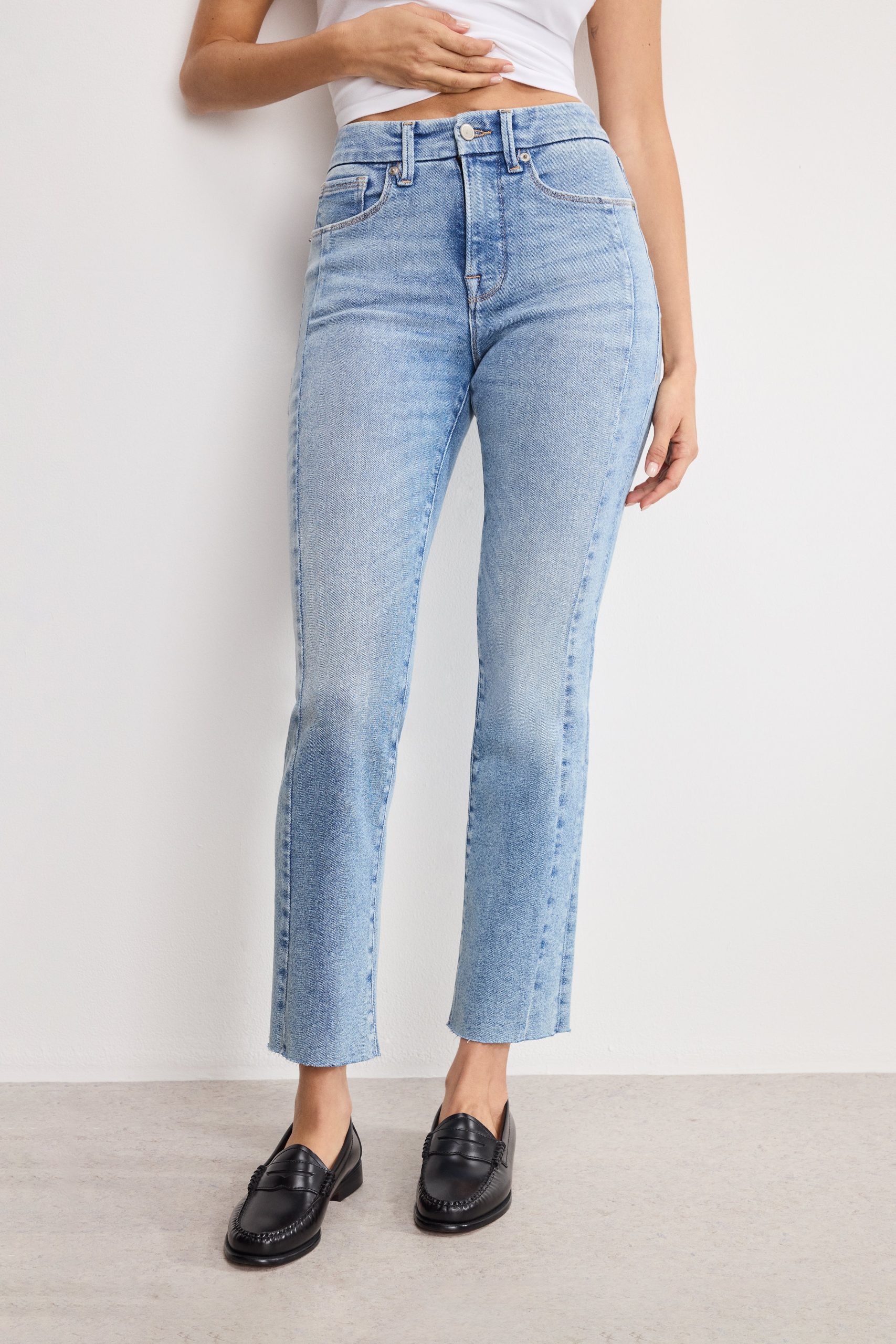 SOFT TECH GOOD LEGS STRAIGHT JEANS | INDIGO799 - Image 2