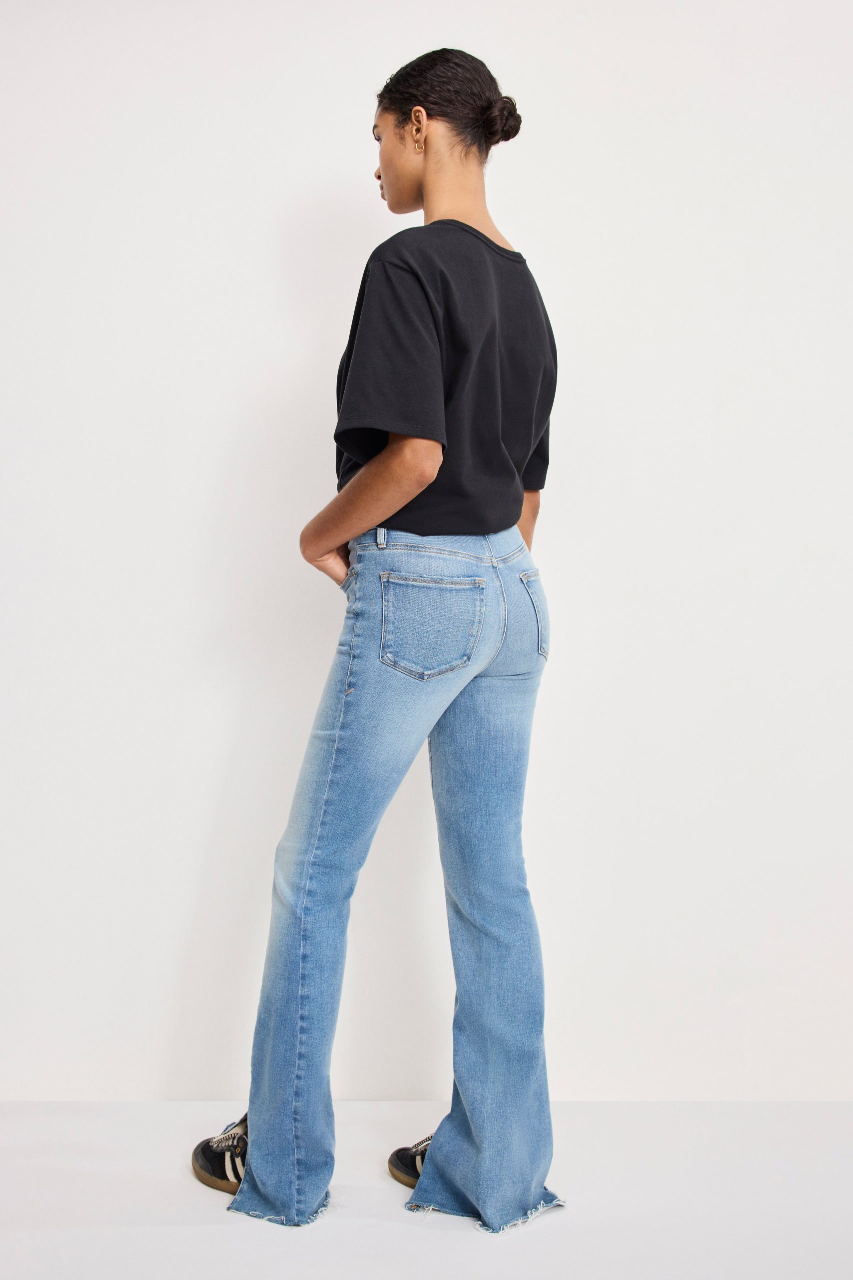 SOFT TECH GOOD LEGS FLARE JEANS | INDIGO995 - Image 3