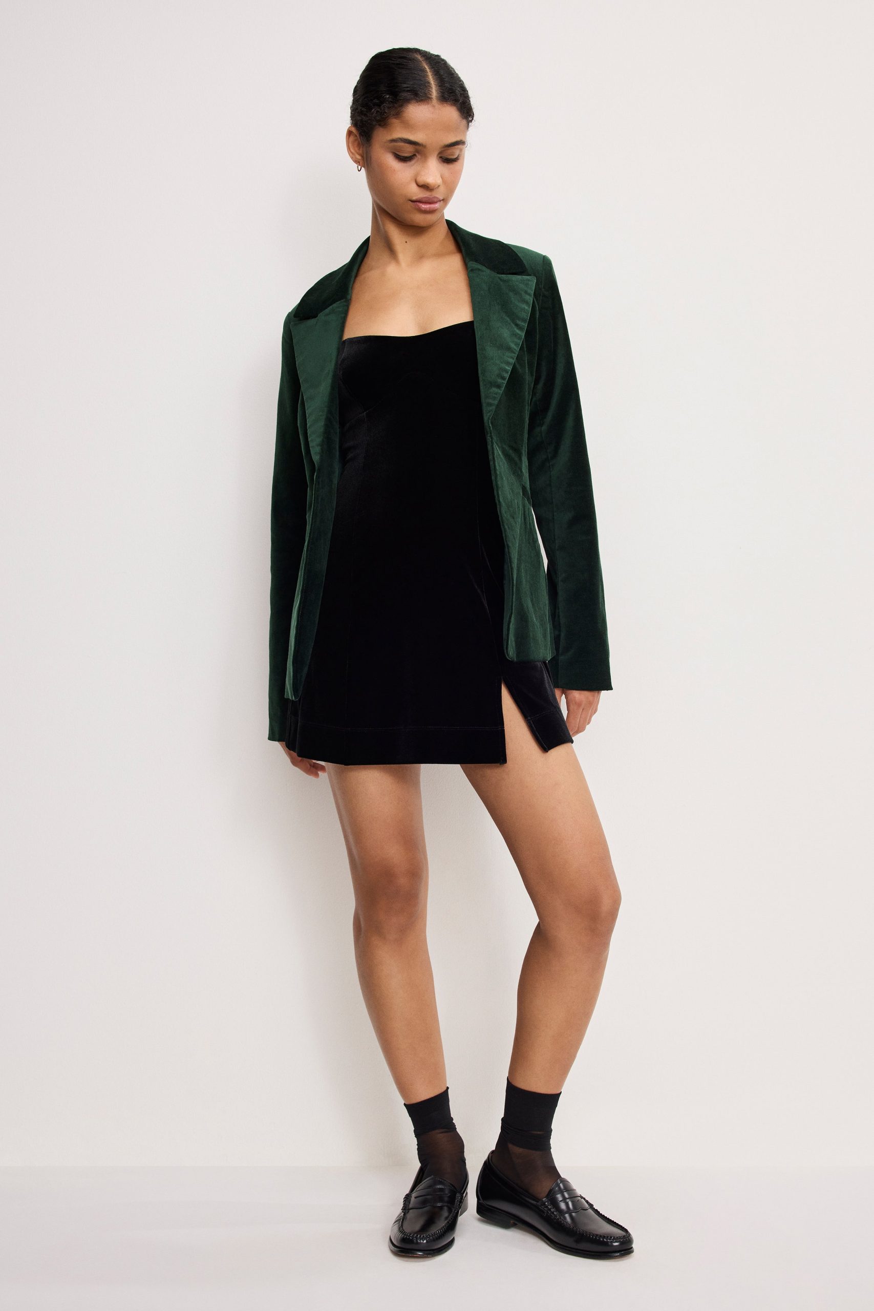 VELVET SCULPTED BLAZER | PINE GREEN003