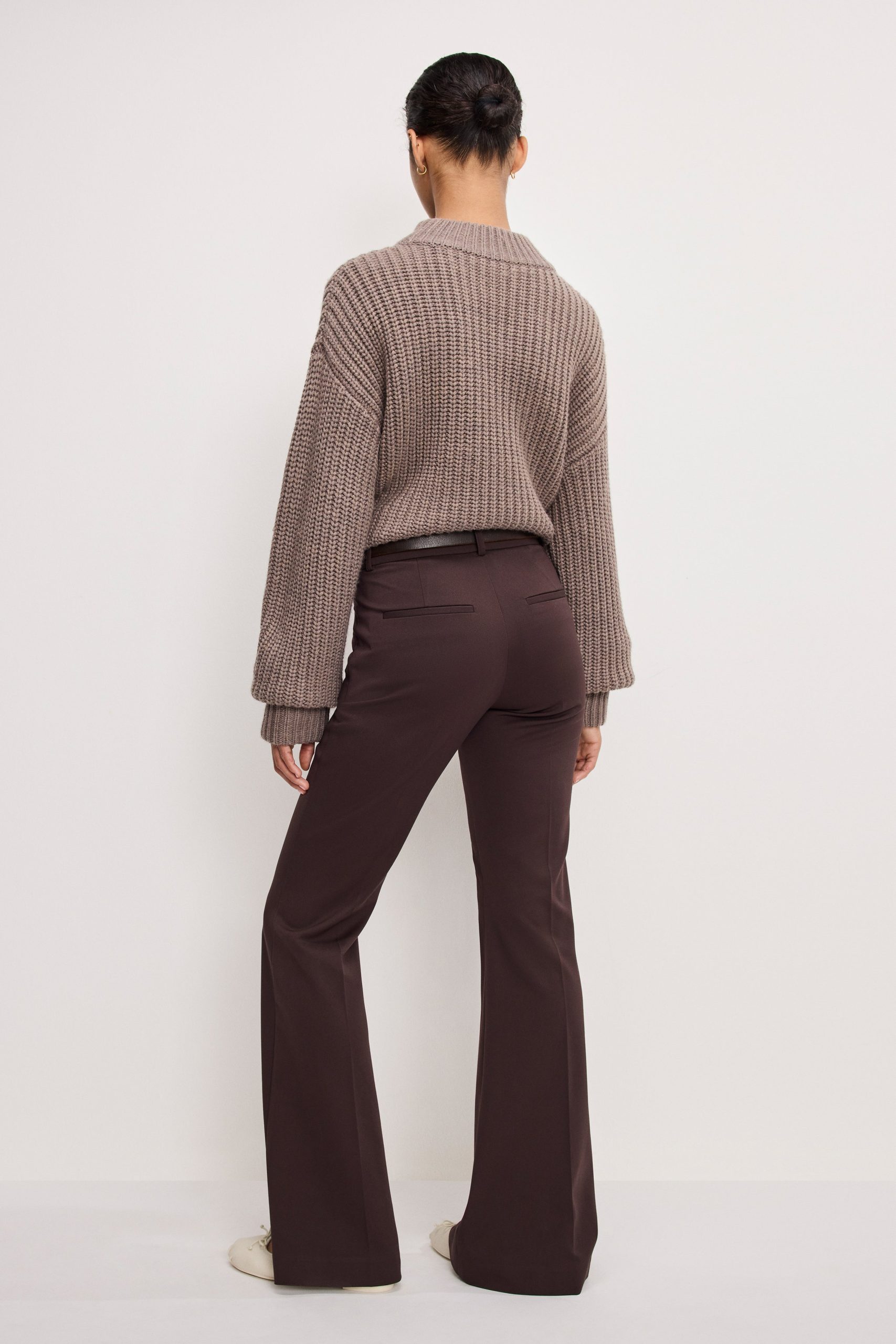 ESSENTIAL SUITING FLARE TROUSERS | DARK CHOCOLATE - Image 3