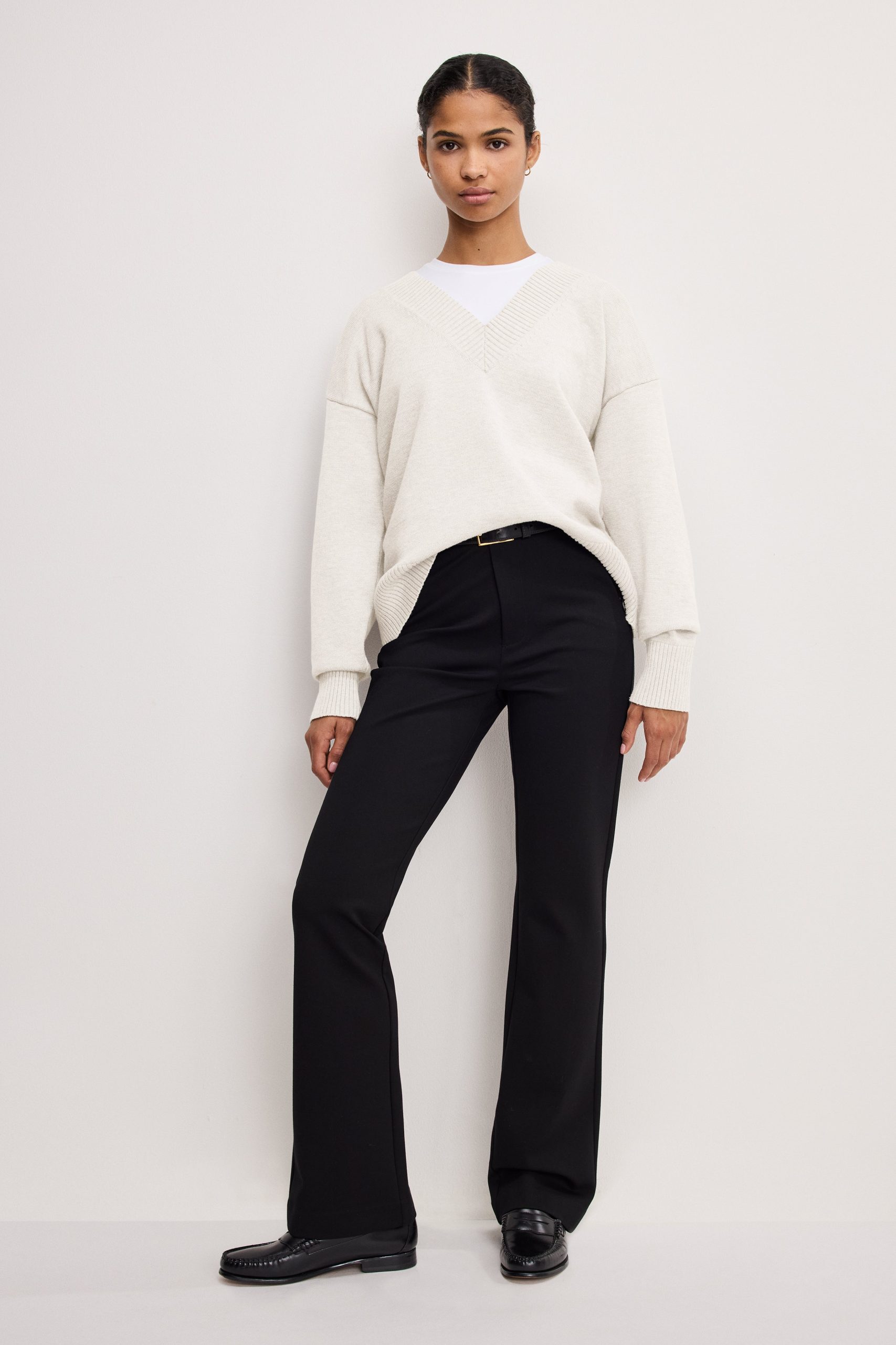 DEEP V KNIT SWEATER | VANILLA001 - Image 4