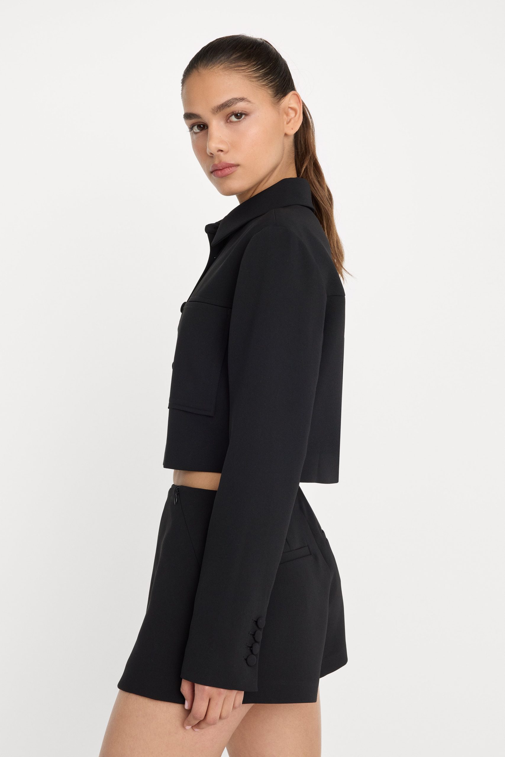 LUXE SUITING CROPPED JACKET | BLACK001 - Image 3