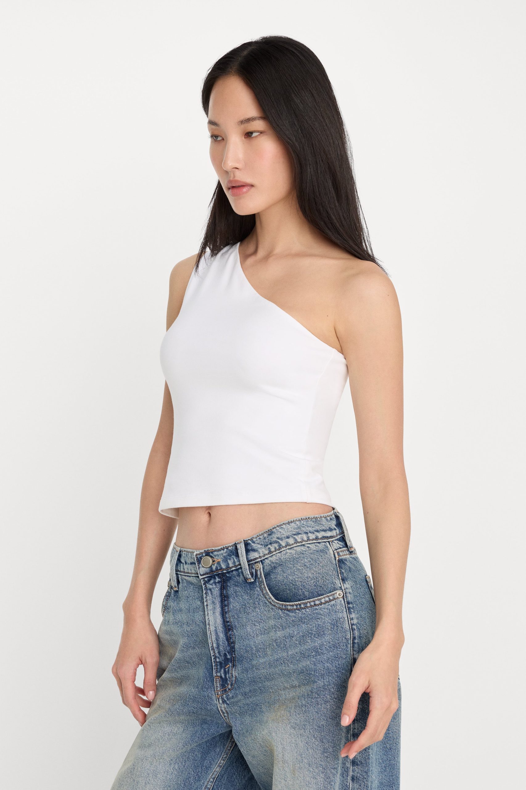 SUPER STRETCH ONE SHOULDER TANK | WHITE001 - Image 4
