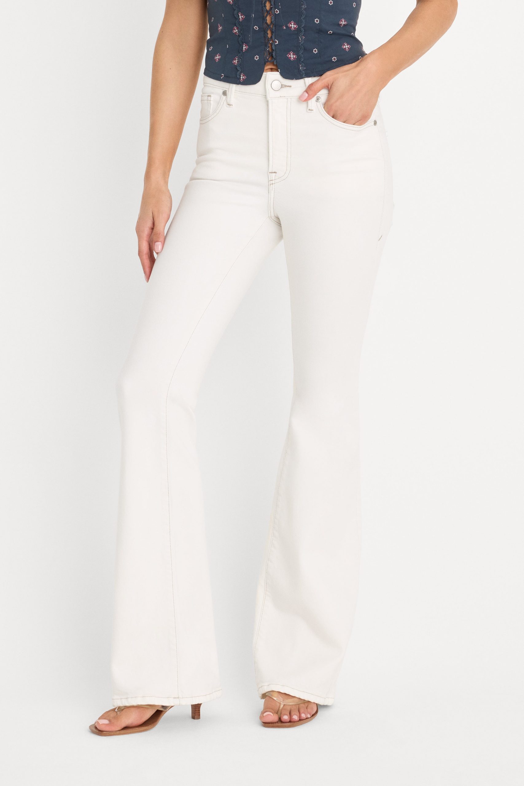 DOLLY JOLEANS GOOD LEGS FLARE JEANS | VINTAGE WHITE - Image 2