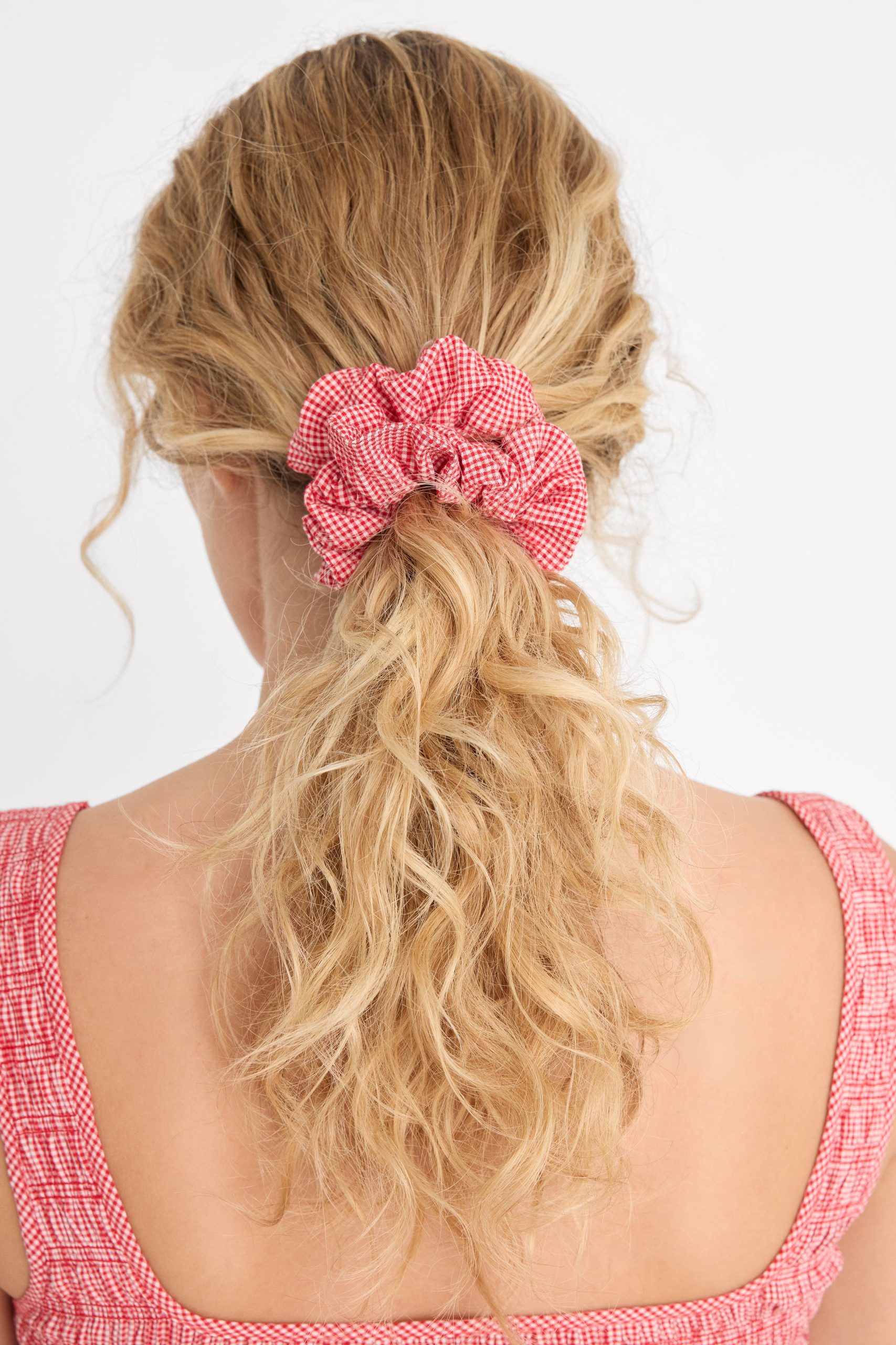 THE SCRUNCHIE | POP GINGHAM SMALL - Image 2