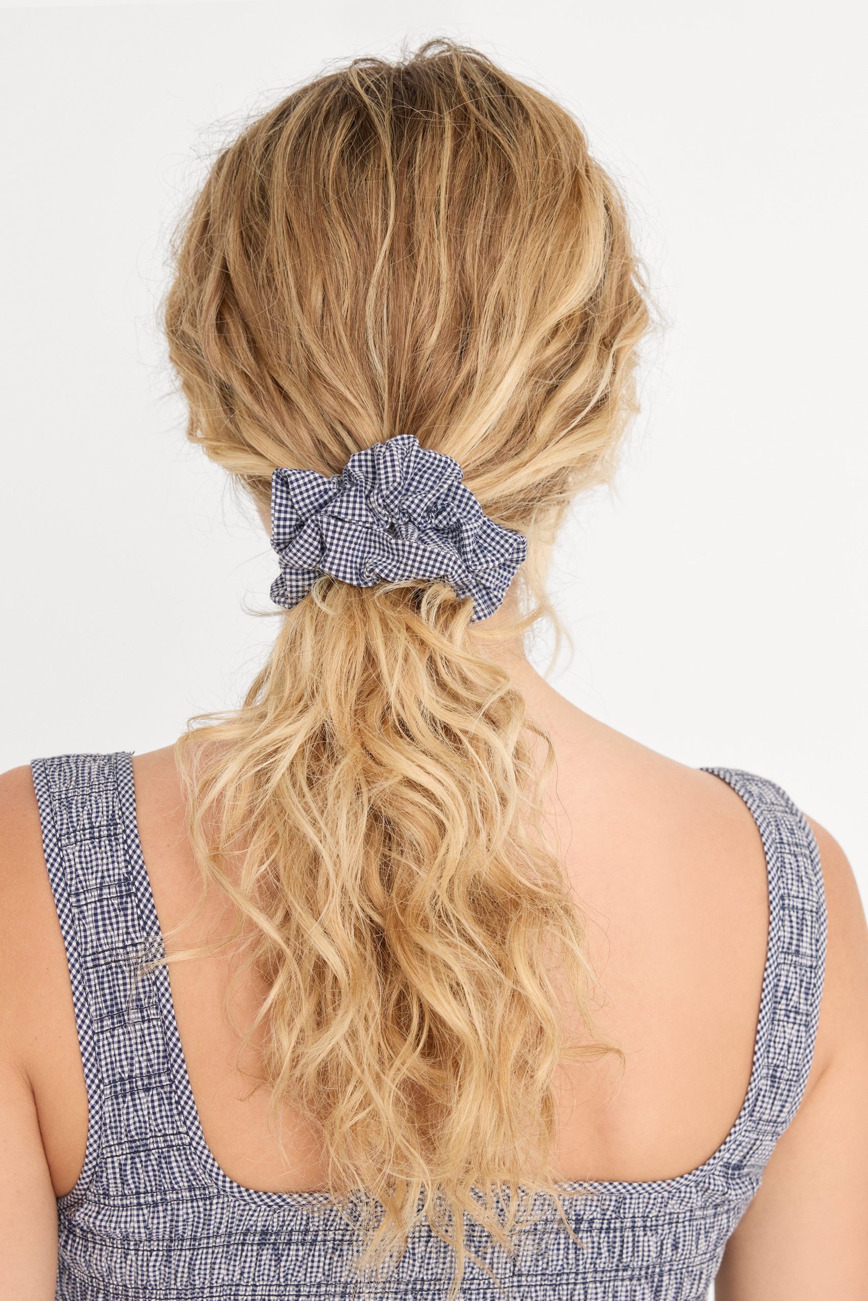 THE SCRUNCHIE | HORIZON GINGHAM SMALL - Image 3