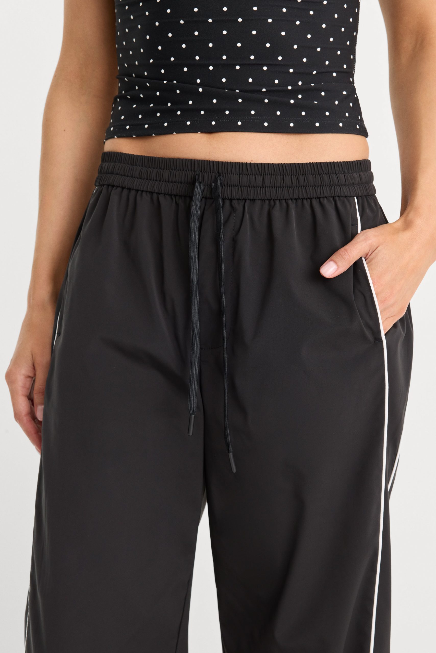 THE SPORT PANT | BLACK - Image 4