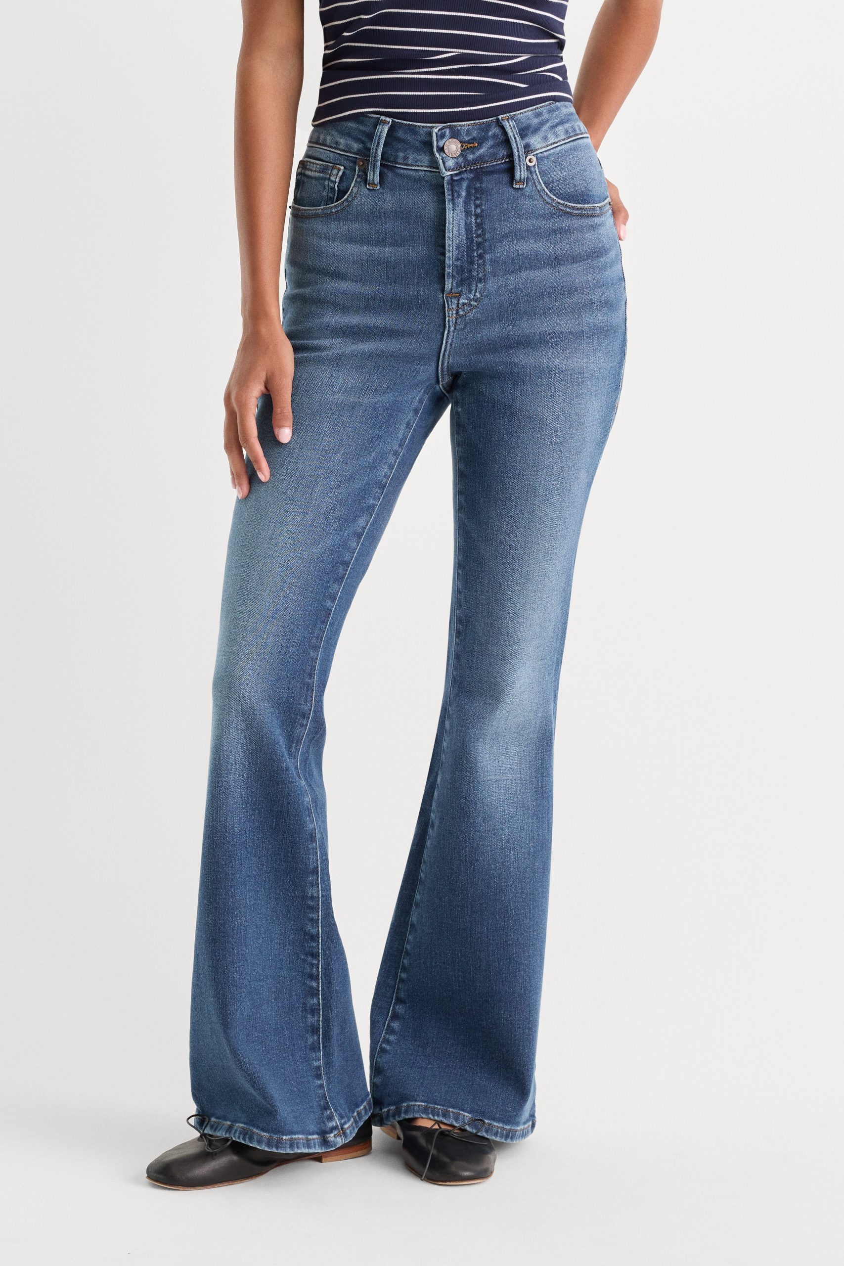 SOFT TECH GOOD PETITE FLARE JEANS | INDIGO1233 - Image 2