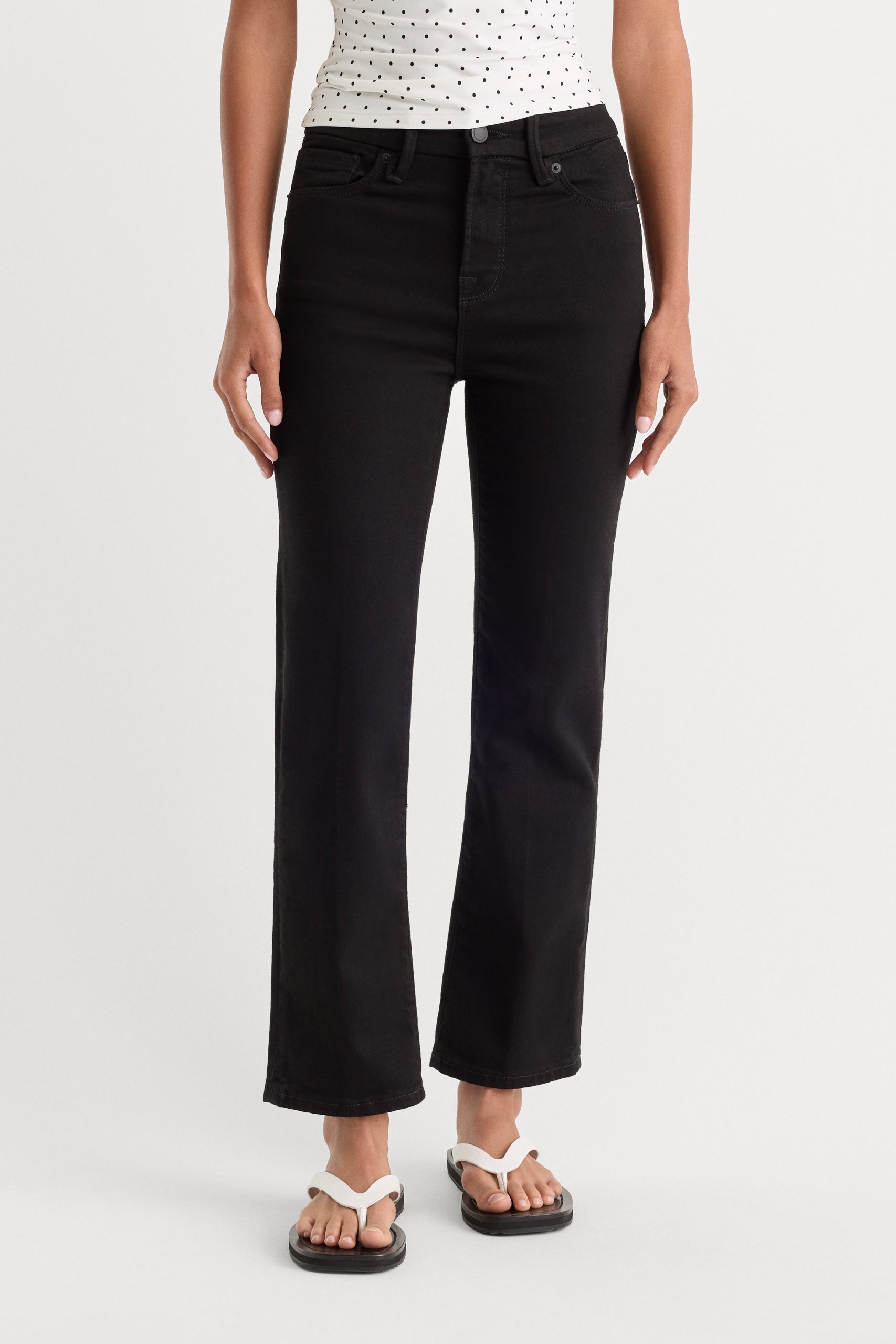 NEVER FADE GOOD PETITE STRAIGHT JEANS | BLACK - Image 2