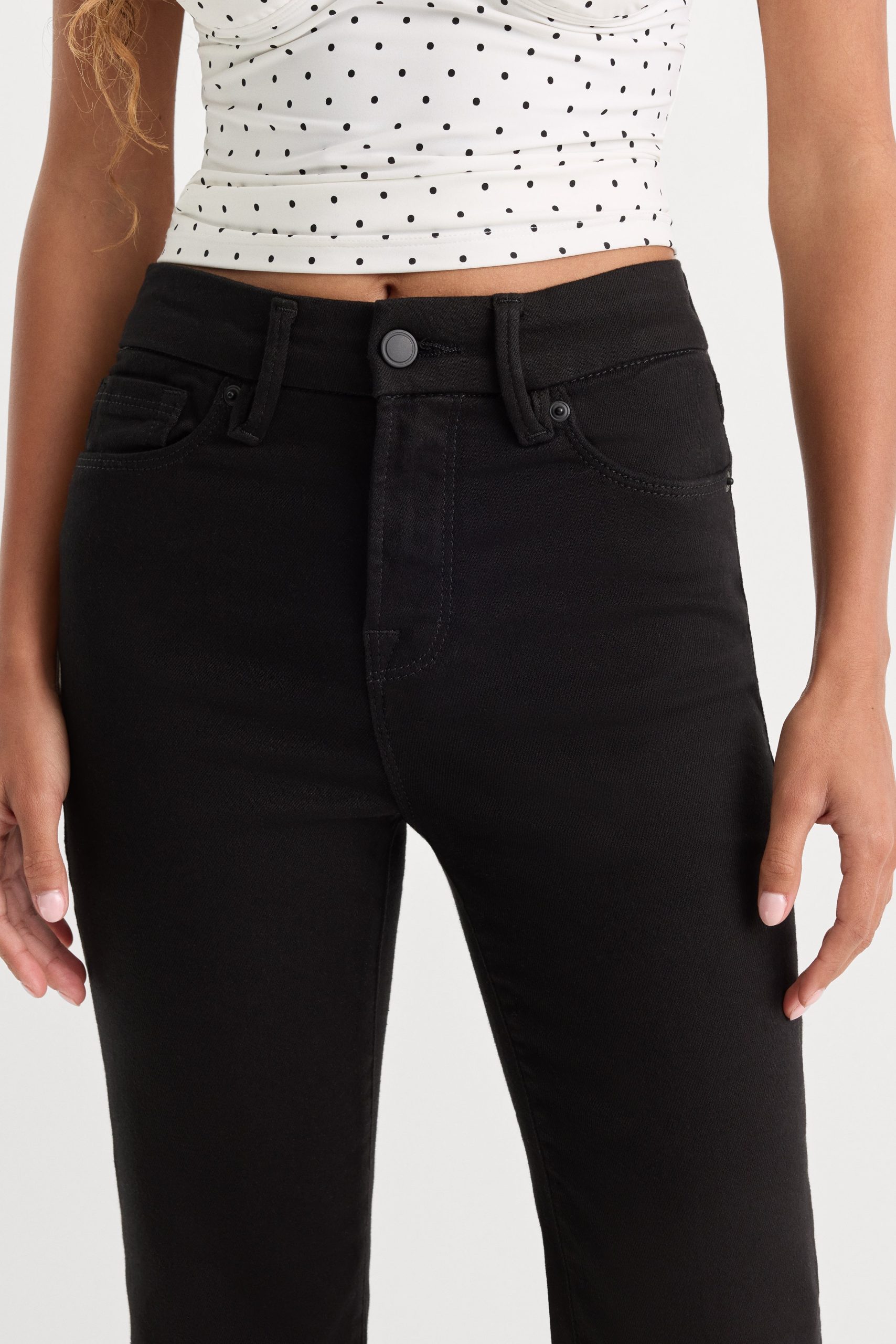 NEVER FADE GOOD PETITE STRAIGHT JEANS | BLACK - Image 4
