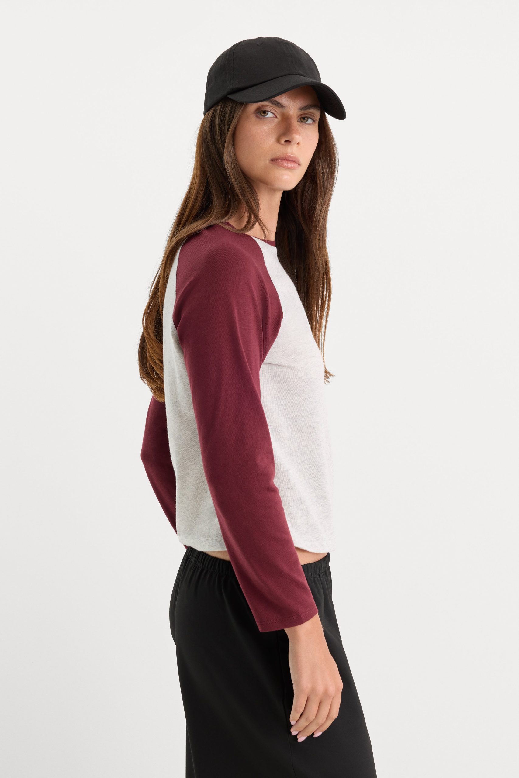 THE LONG SLEEVE RAGLAN TEE | VINTAGE GREY - Image 3