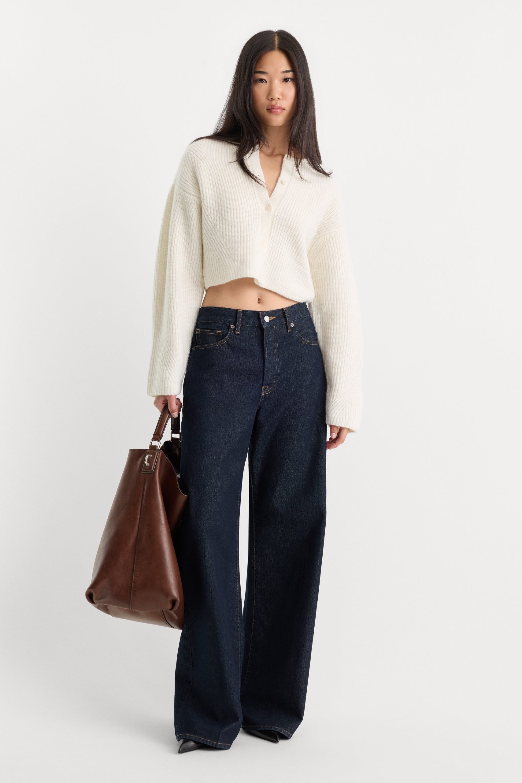 THE CHUNKY KNIT CARDIGAN | CHALK - Image 4