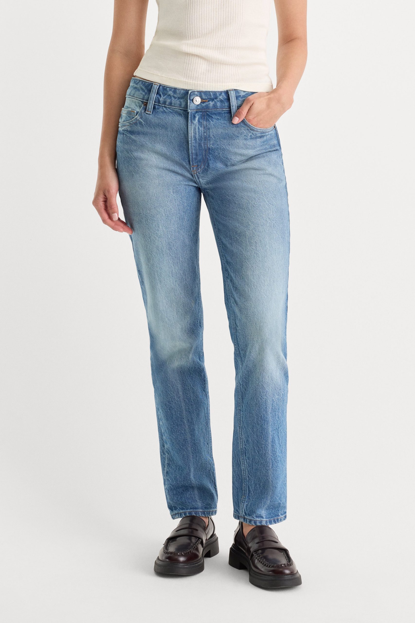 VINTAGE CIGARETTE JEANS | ELOWEN - Image 2