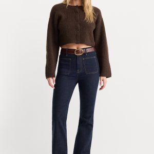 ALWAYS FITS PATCH POCKET GOOD CLASSIC BOOTCUT JEANS | DENETHICBLUE04