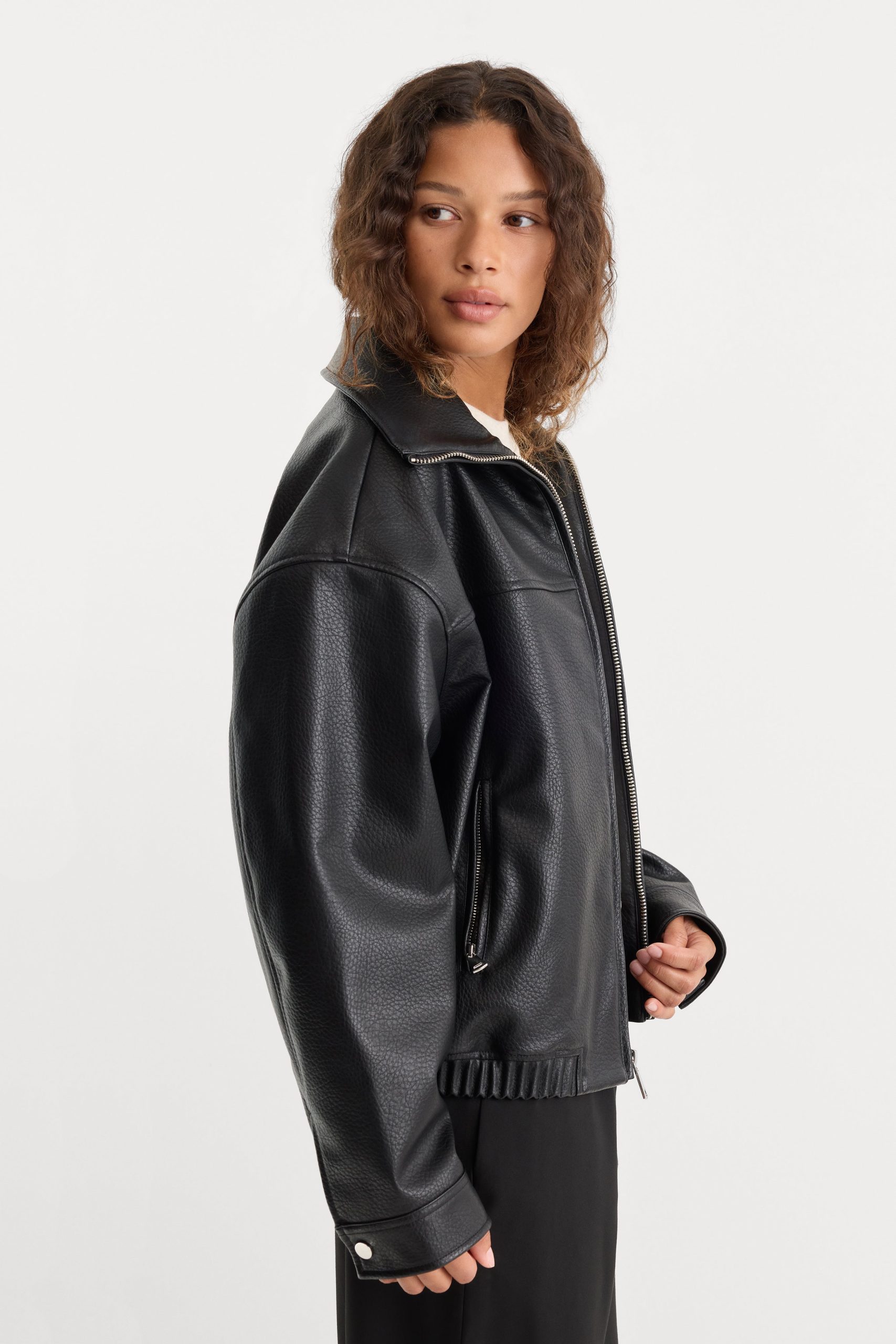 THE BETTER THAN LEATHER FUNNEL JACKET | BLACK001 - Image 4