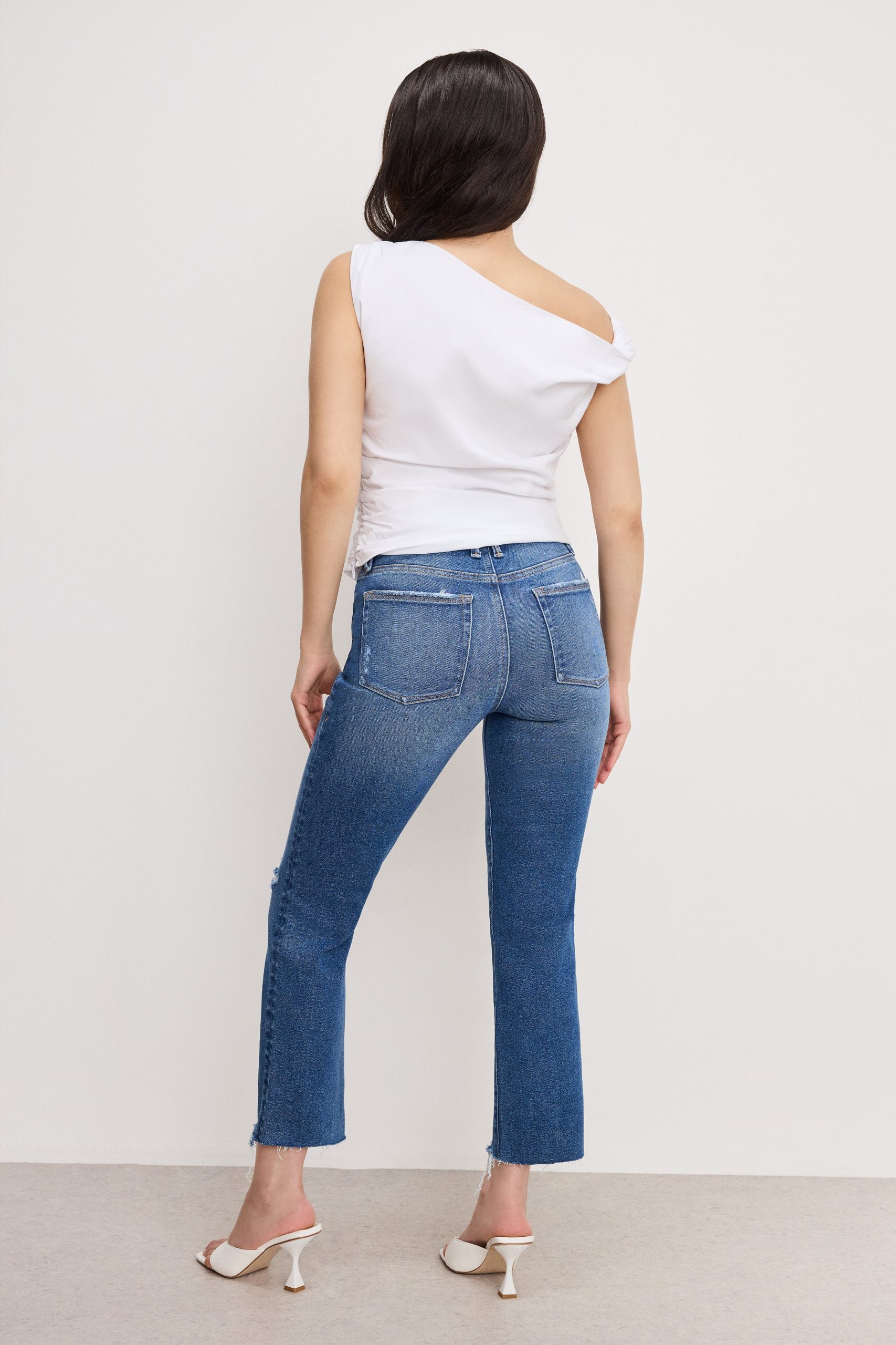 GOOD PETITE STRAIGHT JEANS | INDIGO943 - Image 2
