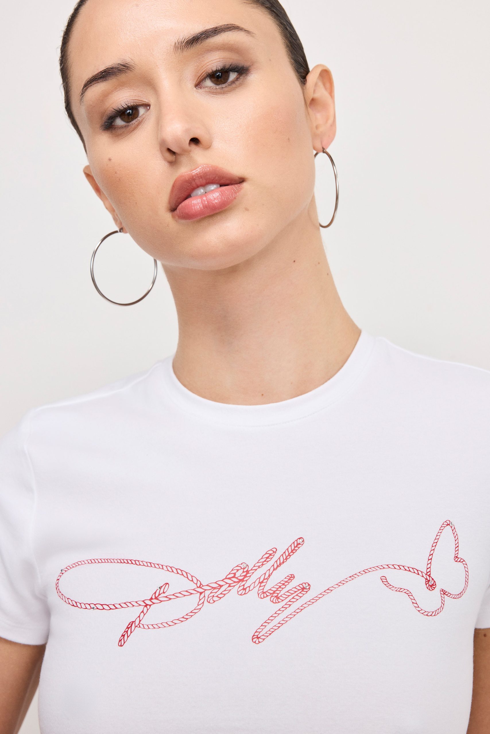 DOLLY SIGNATURE SUPER STRETCH BABY TEE | WHITE001